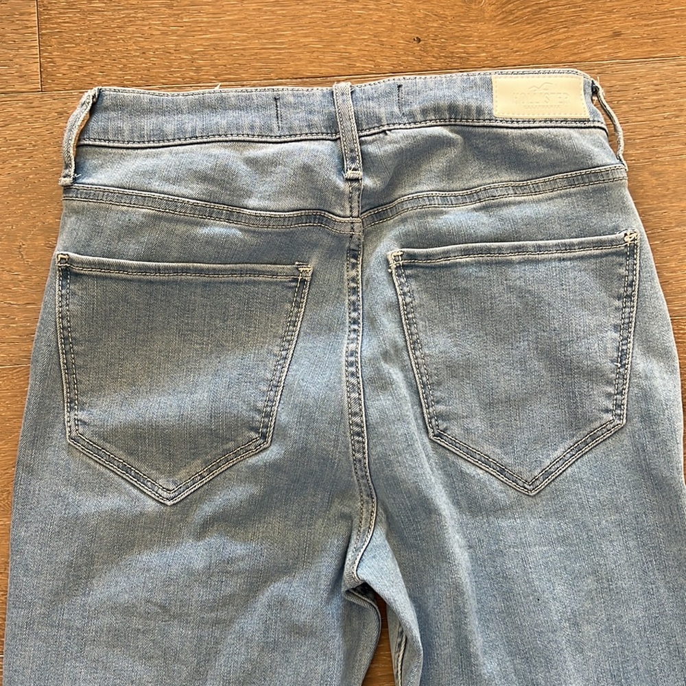 Hollister High Rise Flare Split Hem | 28 - Picture 6 of 7